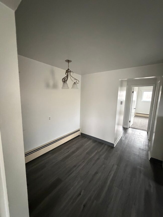 2025 Abbott Rd, Unit #2 in Lackawanna, NY - Building Photo - Building Photo