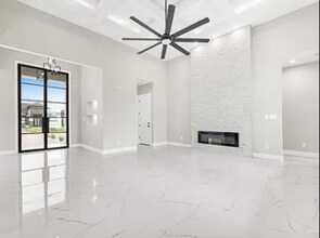 5515 N Chula Vista St in Pharr, TX - Foto de edificio - Building Photo