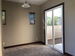 31316 Strawberry Tree Ln in Temecula, CA - Building Photo - Building Photo