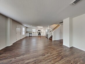 4006 Carmel Ridge Way in Pasadena, TX - Building Photo - Building Photo