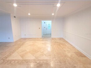 356 E Overbrook Dr in Largo, FL - Building Photo - Building Photo