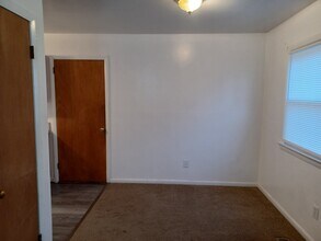 4806 82nd St in Hampton, VA - Building Photo - Building Photo