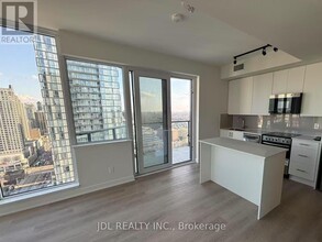 15-2515 Ellerslie Ave in Toronto, ON - Building Photo - Building Photo
