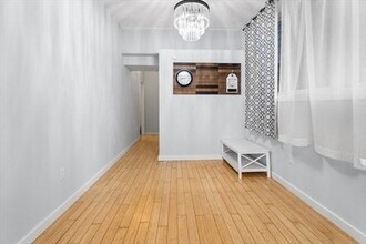 8 Parker St in Everett, MA - Building Photo - Building Photo