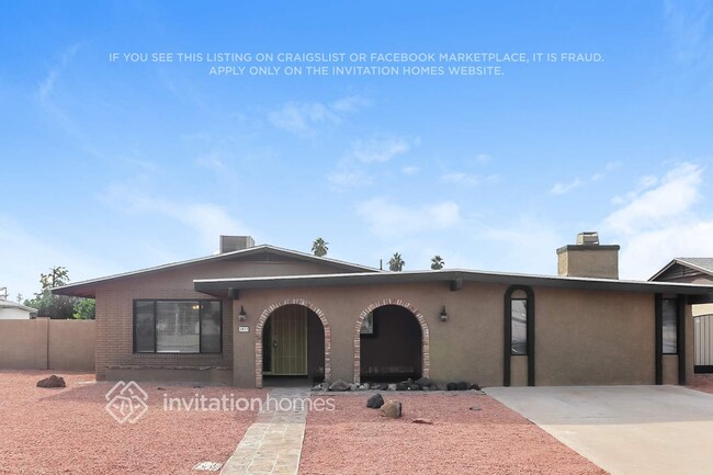 3933 W Carol Ave in Phoenix, AZ - Building Photo - Building Photo