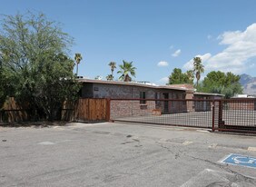Glenn Terrace Townhomes in Tucson, AZ - Building Photo