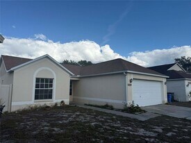 11328 Jim Ct in Riverview, FL - Building Photo