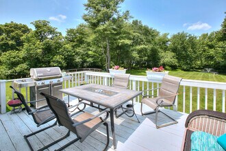 287 Greens Farms Rd in Westport, CT - Building Photo - Building Photo