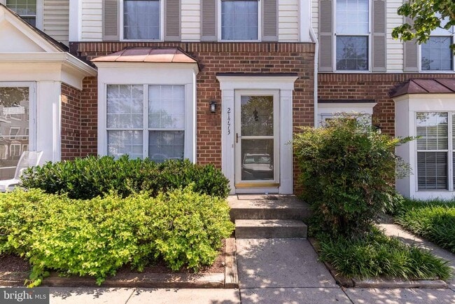 property at 21773 Baldwin Square