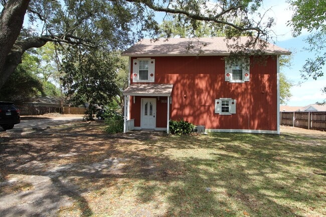 9203 Arand Loop Rd in Pensacola, FL - Building Photo - Building Photo