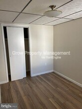 925 Watkins St in Philadelphia, PA - Building Photo - Building Photo