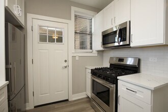 3946.5 N Janssen Ave in Chicago, IL - Building Photo - Building Photo
