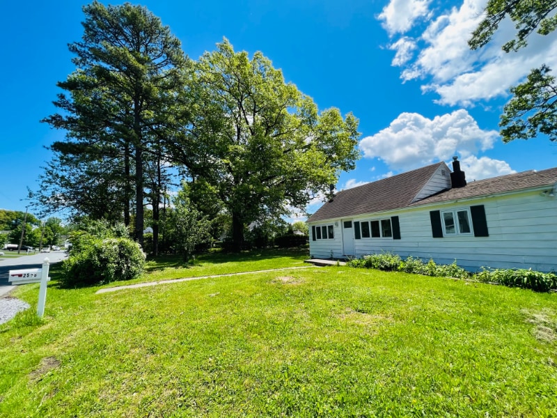 2505 Edgewood Ave in Rotterdam, NY - Building Photo