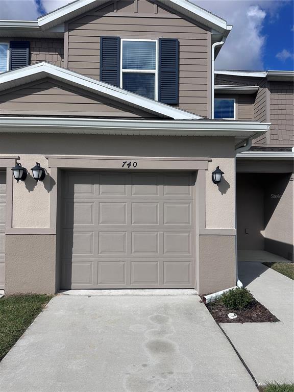 property at 740 Stoney Pointe Cir