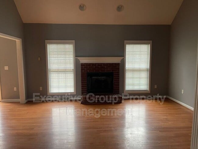 2145 Crossfield Dr in Elizabethtown, KY - Building Photo - Building Photo