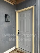 708 NE Ball Dr in Lee's Summit, MO - Building Photo - Building Photo