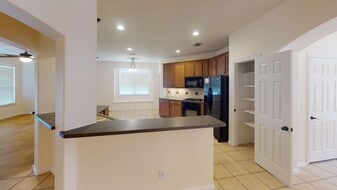 493 Jefferson Ln in Lake Dallas, TX - Building Photo