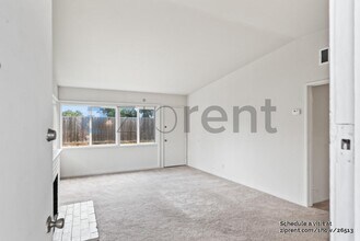 2802 Georgetown St in East Palo Alto, CA - Foto de edificio - Building Photo