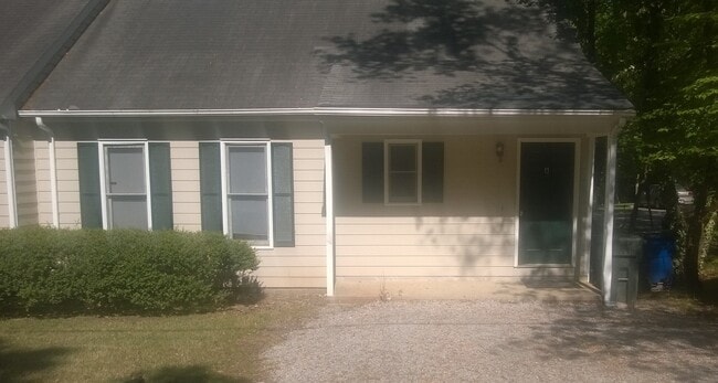 property at 1520 Collegeview Ave