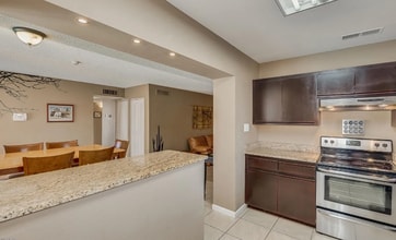 2348 W Laurel Ln in Phoenix, AZ - Building Photo - Building Photo