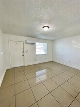 6130 Fillmore St-Unit -2 in Hollywood, FL - Building Photo - Building Photo