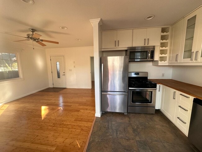 2629 Meade Ave, Unit B