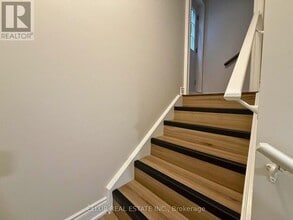 27 Belay Bnd in East Gwillimbury, ON - Building Photo - Building Photo