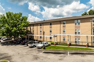 Peggy Alsup Arbors in Nashville, TN - Building Photo - Building Photo
