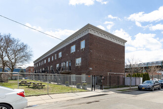 2695 Shell Rd in Brooklyn, NY - Building Photo - Building Photo