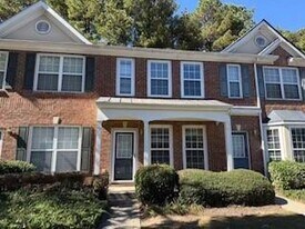 1499 Cove Creek Cir in Norcross, GA - Building Photo