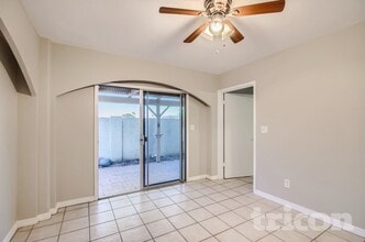 13605 N 24th Ave in Phoenix, AZ - Building Photo - Building Photo