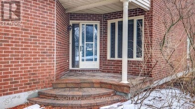 2 Chickasaw Crescent in Ottawa, ON - Building Photo - Building Photo