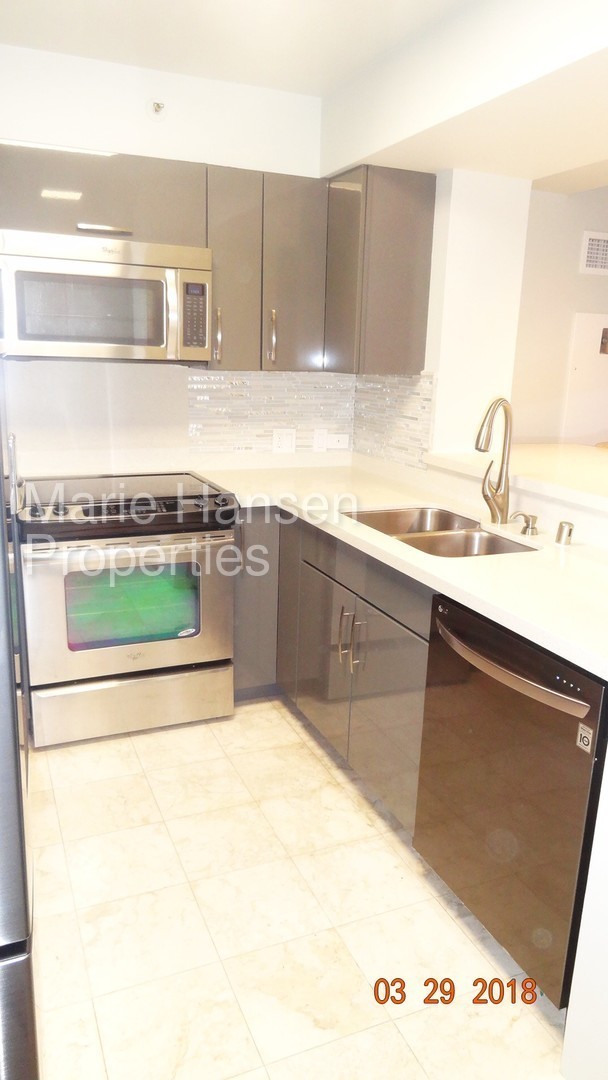 425 South St-Unit -803 in Honolulu, HI - Building Photo - Building Photo