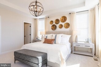 20957 Bluebird Sq in Countryside, VA - Building Photo - Building Photo