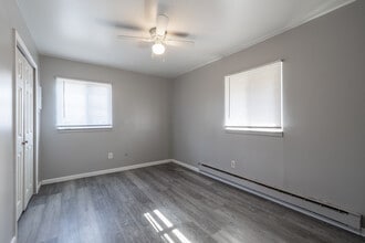 Hubbard Oaks Apartments in Mount Clemens, MI - Foto de edificio - Interior Photo