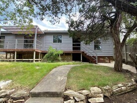 1516 Lisa Dr in Austin, TX - Building Photo