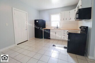 927 Nuttman Ave in Fort Wayne, IN - Building Photo - Building Photo