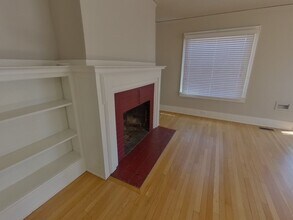 2217-2219 NW Van Buren Ave in Corvallis, OR - Foto de edificio - Building Photo