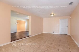 1720 Darlington Dr in Tampa, FL - Foto de edificio - Building Photo