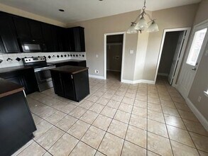 8621 King Ranch Dr in Cross Roads, TX - Building Photo - Building Photo