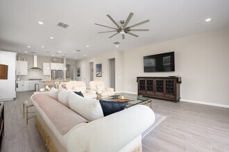 5967 E Abraham Ln in Phoenix, AZ - Building Photo - Building Photo