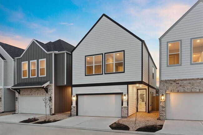 property at 11325 Stonework Garden Ln