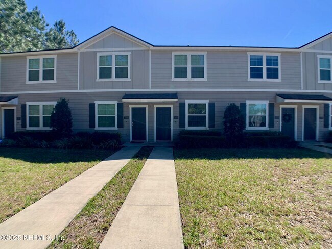 575 Oakleaf Plantation Pkwy in Orange Park, FL - Building Photo - Building Photo