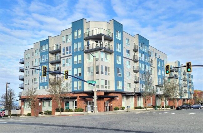 property at 2818 Grand Ave