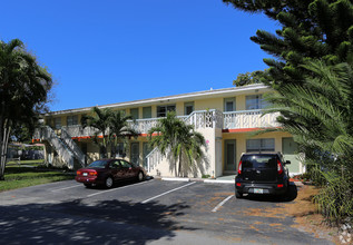 Sunland Apartments in Wilton Manors, FL - Building Photo - Building Photo