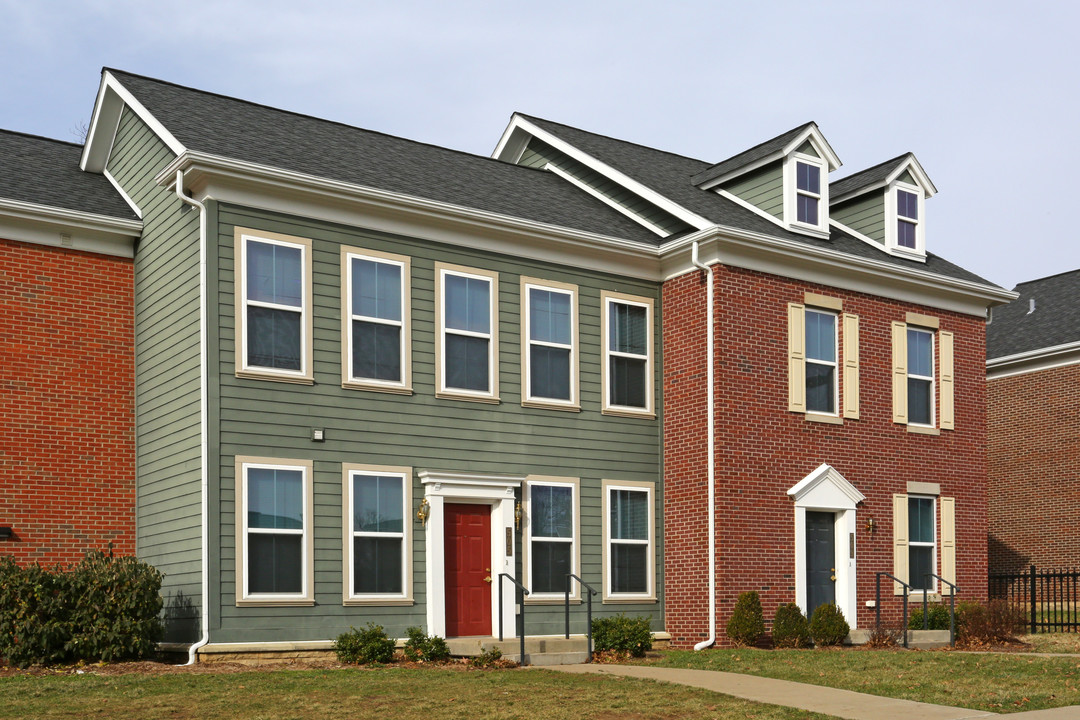 Twin Oaks Park in Lexington, KY - Building Photo