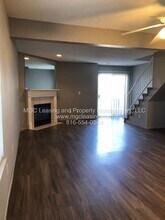 1114 Garden Dr in Harrisonville, MO - Building Photo - Building Photo