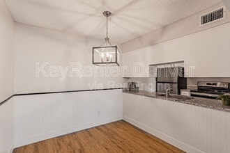 7665 E Eastman Ave in Denver, CO - Building Photo - Building Photo