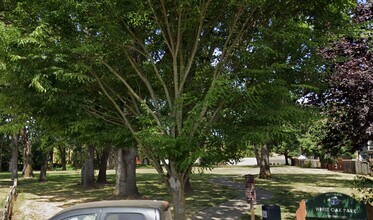 623 N Oak Hollow Dr in Newberg, OR - Building Photo - Building Photo