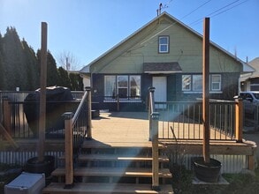 329 Methow St in Wenatchee, WA - Building Photo - Building Photo